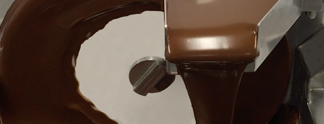 Craft your chocolate with precision using Betec's MB series wheel machines. Enjoy the benefits of manual tempering, retaining artisanal control over temperature adjustments. Quickly clean the machine, minimizing the risk of mixing and saving time during diverse chocolate processing.